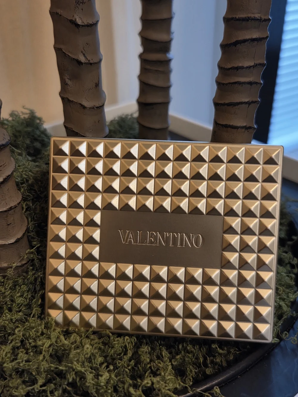 Valentino Pink Powder Blush - Soft Shimmer Pink With Original BOX